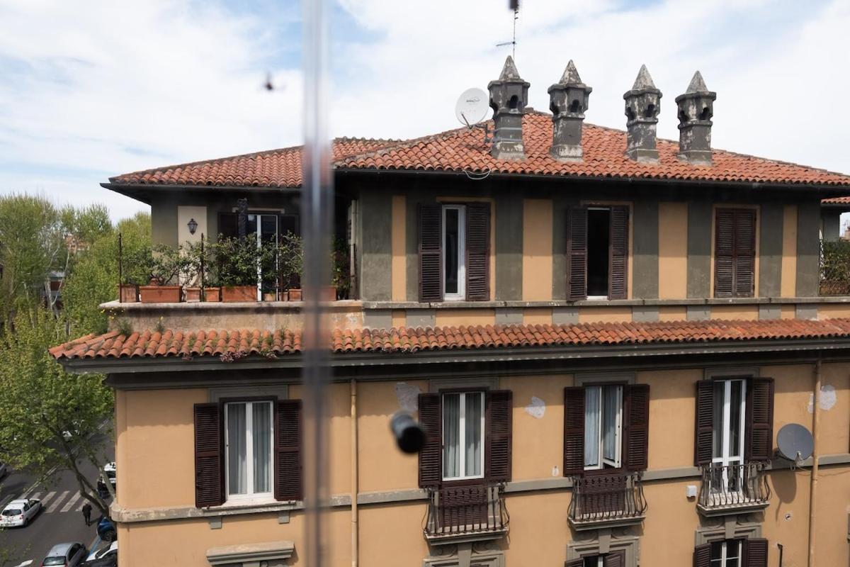 Luxurious With A Terrace Apartment *