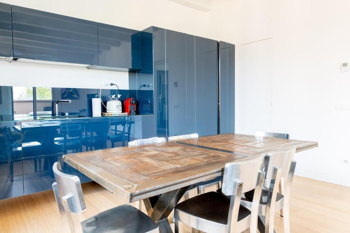 Apartment Luxurious With A Terrace Rom